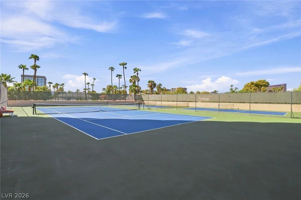 3111 Bel Air, Las Vegas, NV 89109