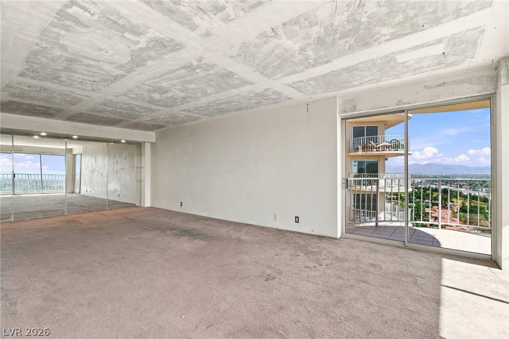 3111 Bel Air, Las Vegas, NV 89109
