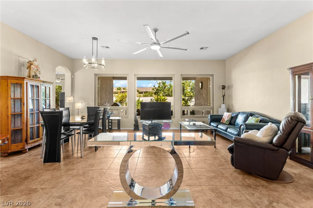 3290 Squire, Las Vegas, NV 89135