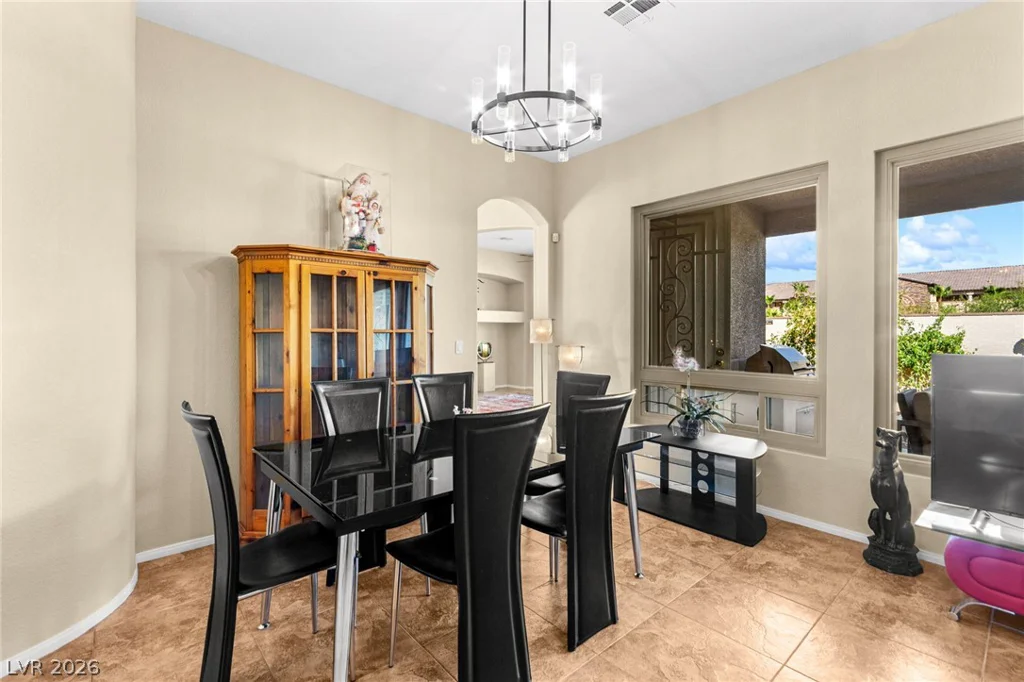 3290 Squire, Las Vegas, NV 89135