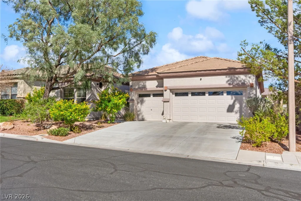 3290 Squire, Las Vegas, NV 89135
