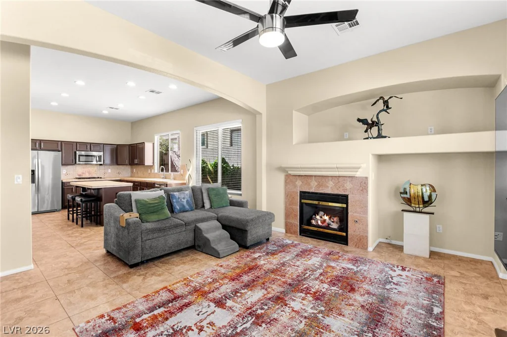 3290 Squire, Las Vegas, NV 89135