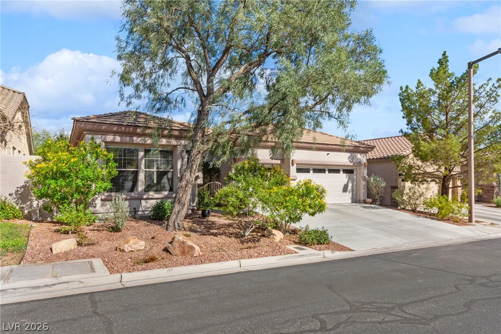3290 Squire, Las Vegas, NV 89135