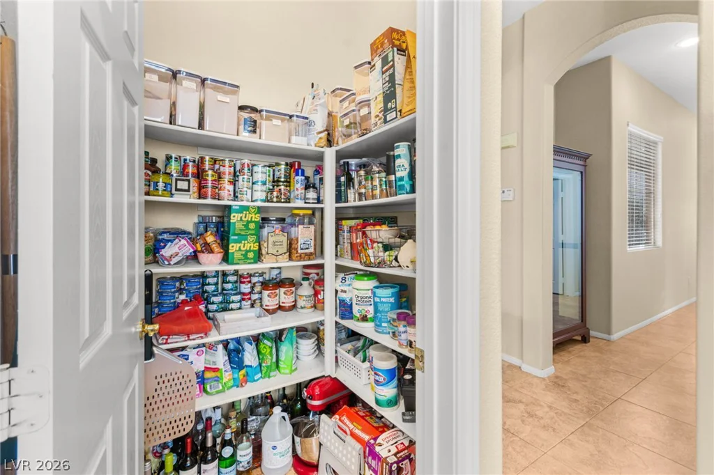 3290 Squire, Las Vegas, NV 89135