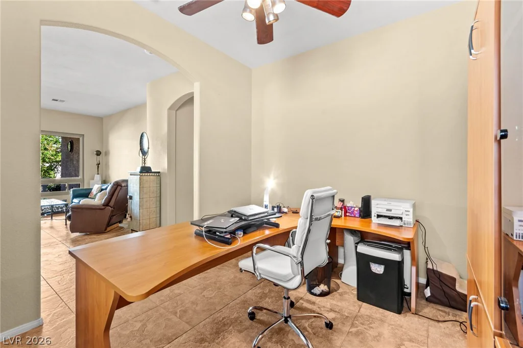 3290 Squire, Las Vegas, NV 89135