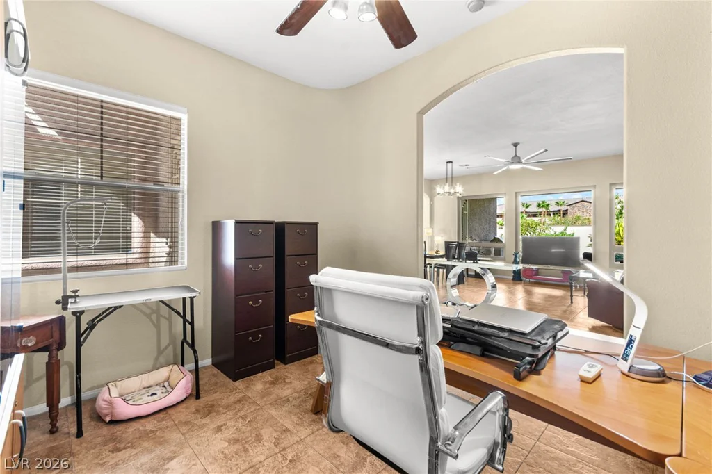 3290 Squire, Las Vegas, NV 89135