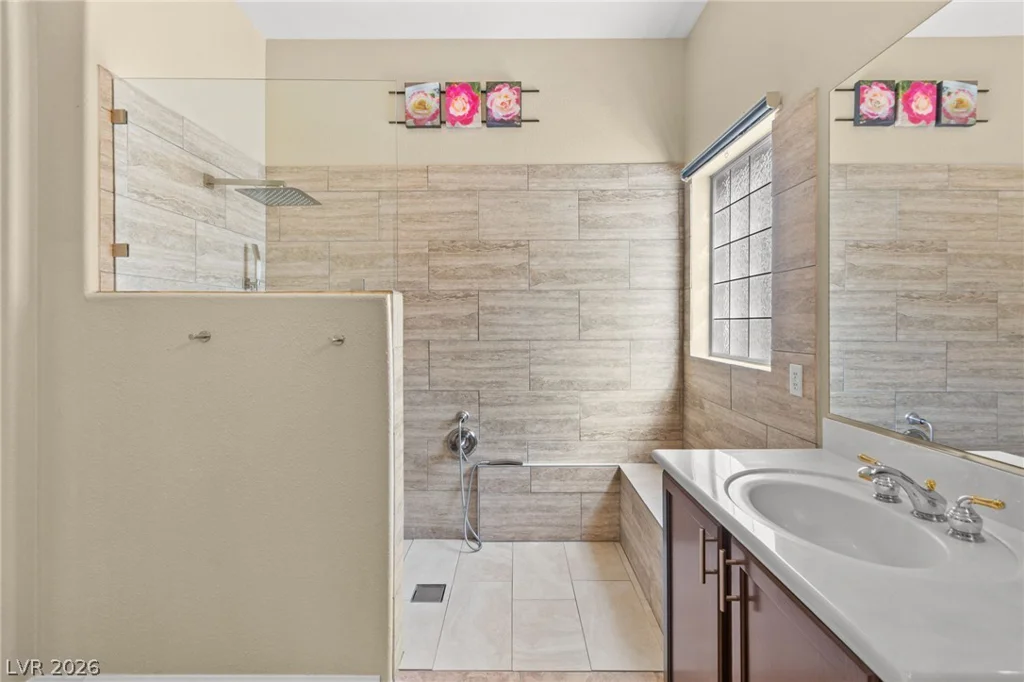 3290 Squire, Las Vegas, NV 89135