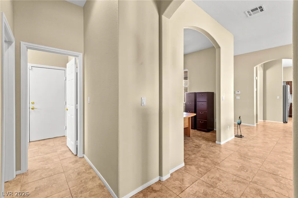 3290 Squire, Las Vegas, NV 89135