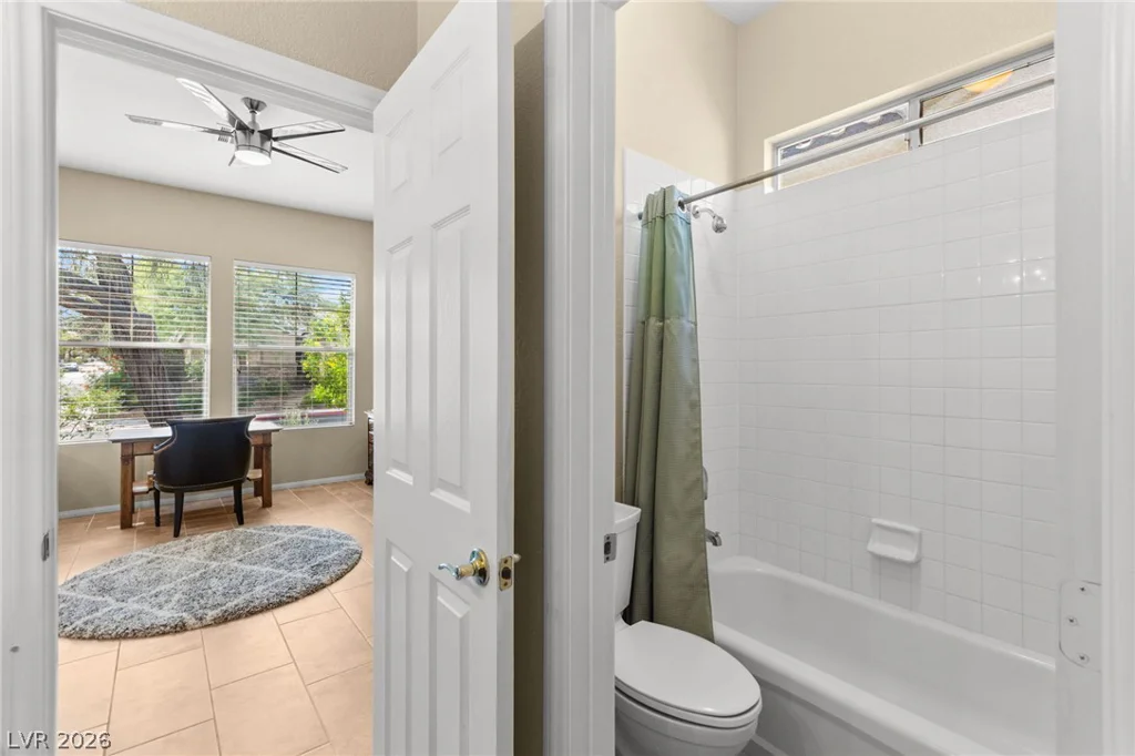 3290 Squire, Las Vegas, NV 89135