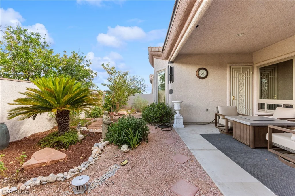 3290 Squire, Las Vegas, NV 89135