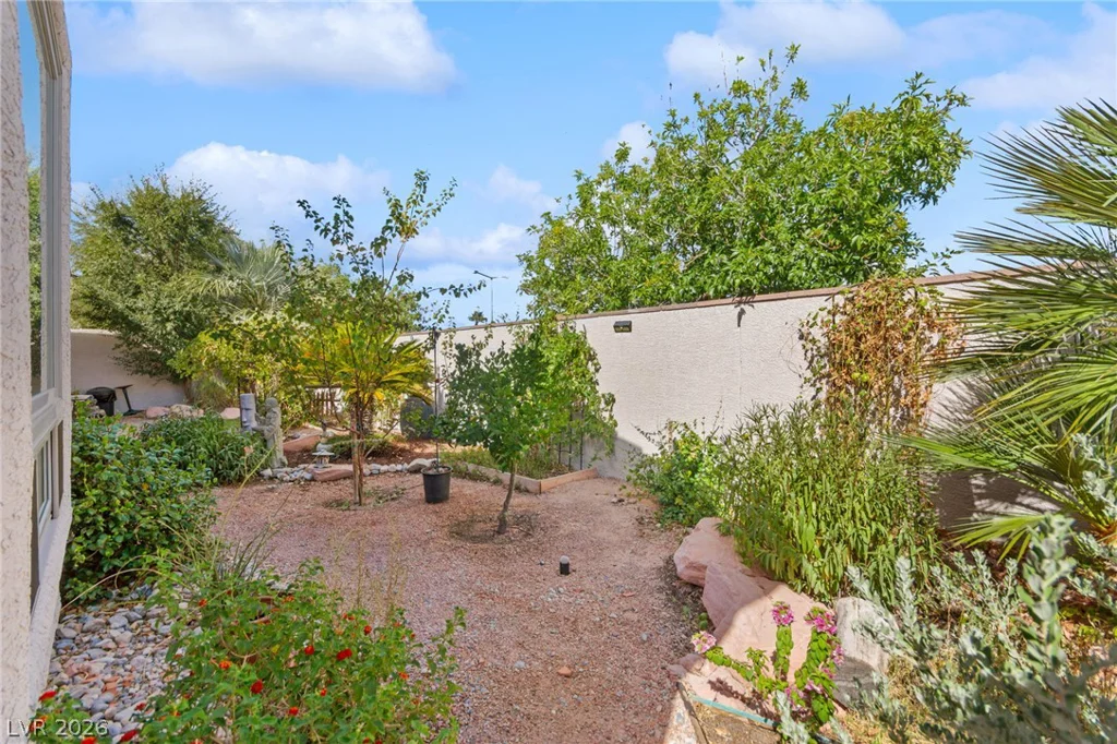 3290 Squire, Las Vegas, NV 89135