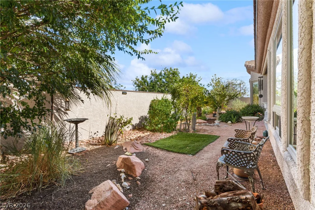 3290 Squire, Las Vegas, NV 89135