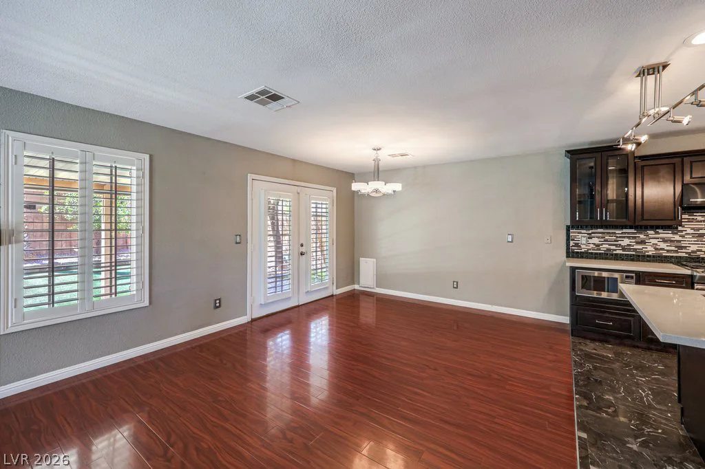 7661 Damascus, Las Vegas, NV 89113