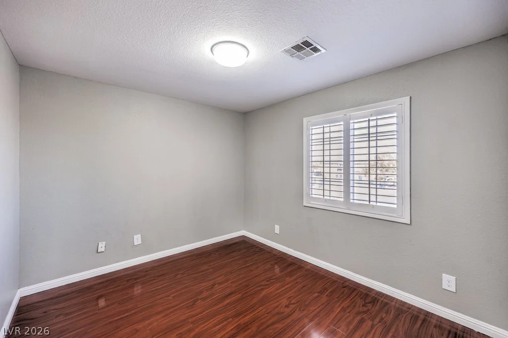 7661 Damascus, Las Vegas, NV 89113