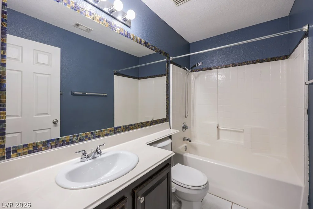 7661 Damascus, Las Vegas, NV 89113