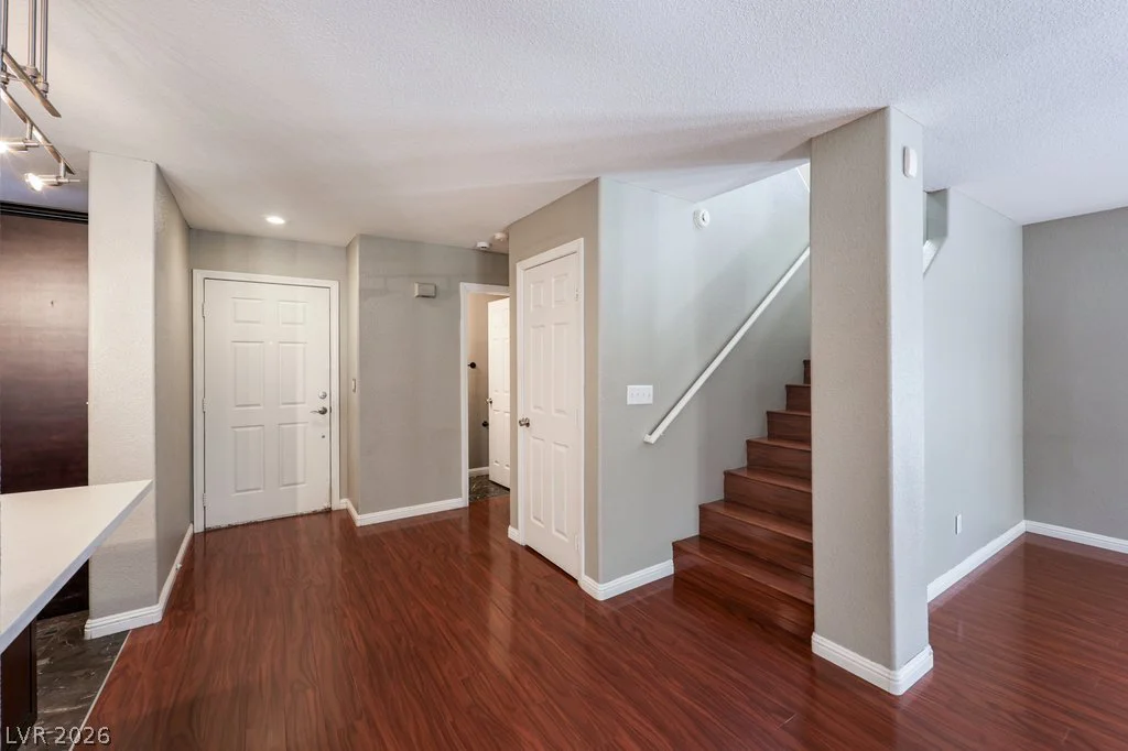7661 Damascus, Las Vegas, NV 89113
