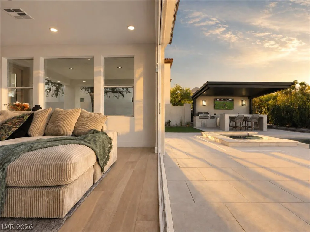 3091 Red Springs, Las Vegas, NV 89135