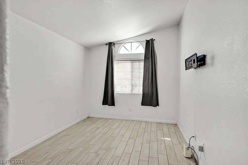7008 Overhill, Las Vegas, NV 89129