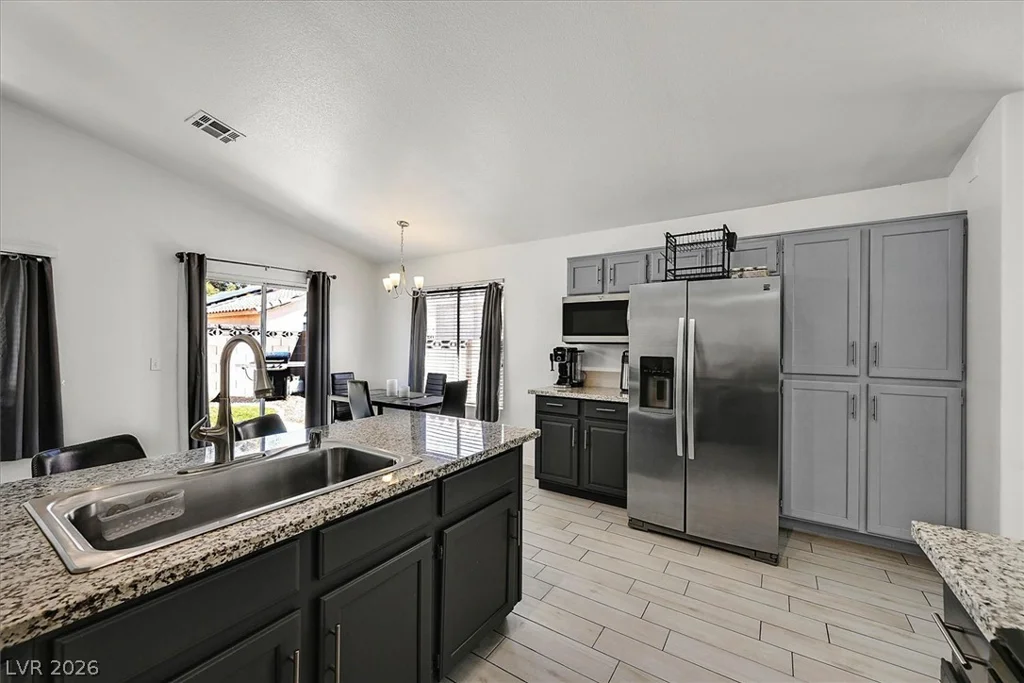 7008 Overhill, Las Vegas, NV 89129