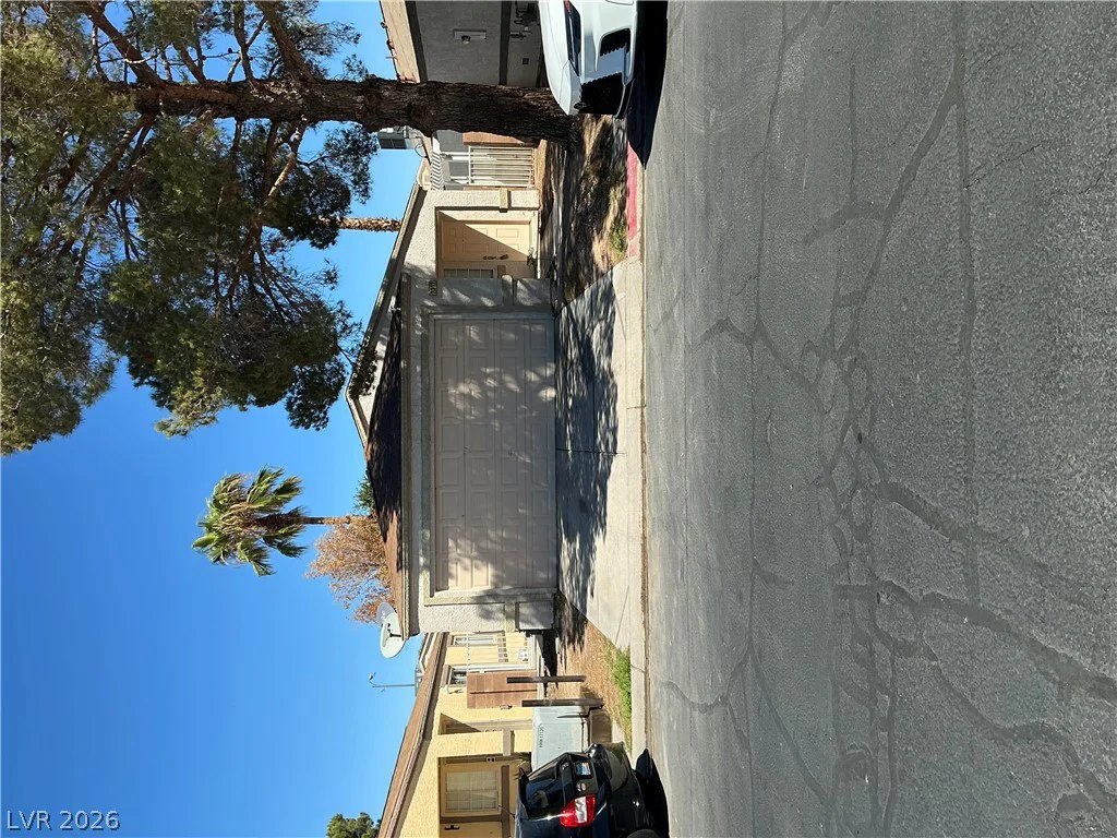 2312 Shady Hill, Las Vegas, NV 89106