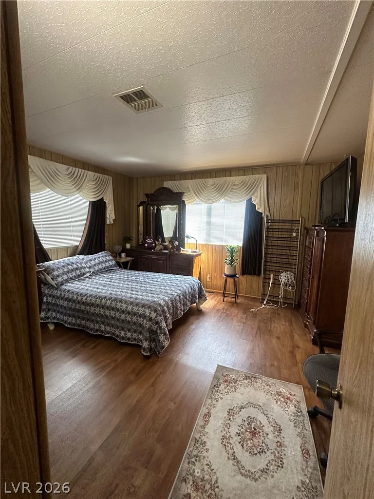 5073 Ridge, Las Vegas, NV 89103