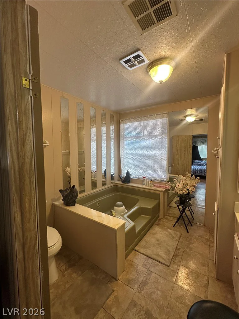 5073 Ridge, Las Vegas, NV 89103