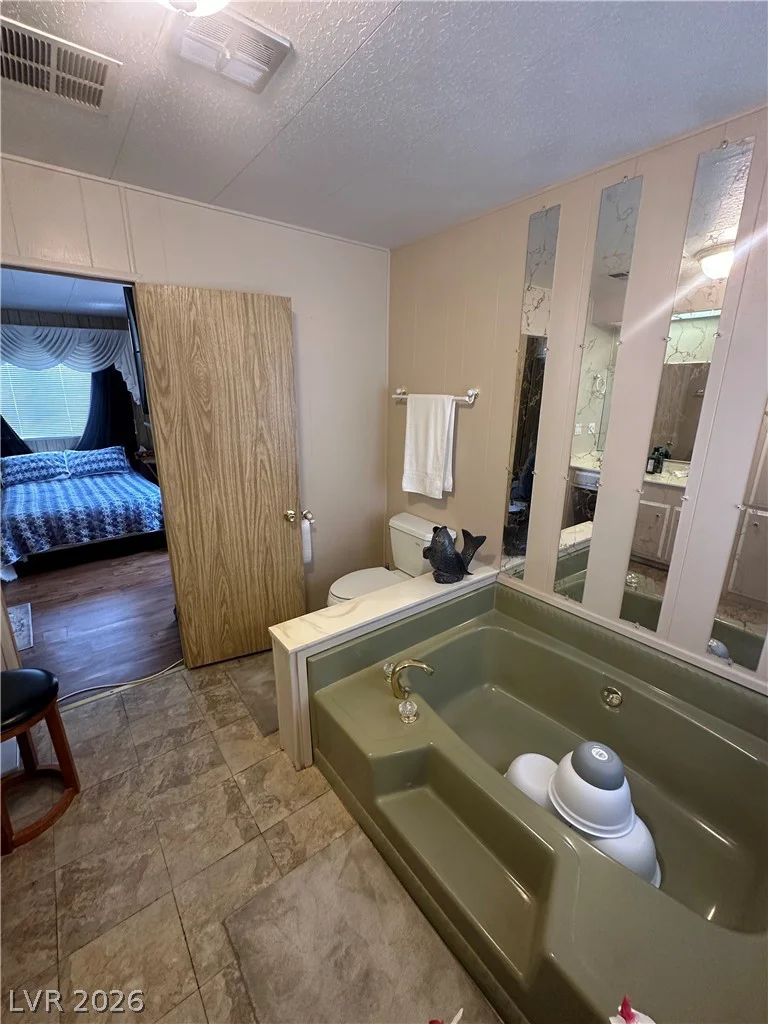 5073 Ridge, Las Vegas, NV 89103