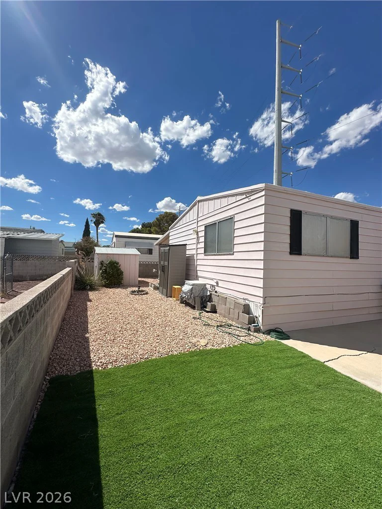 5073 Ridge, Las Vegas, NV 89103