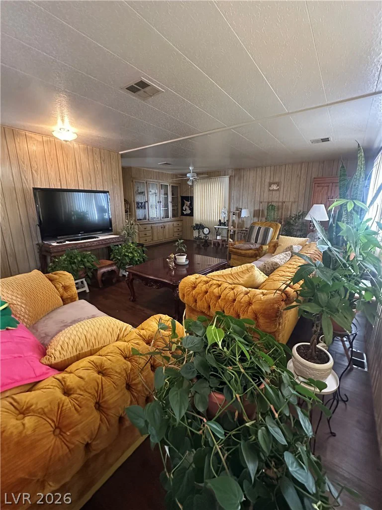 5073 Ridge, Las Vegas, NV 89103