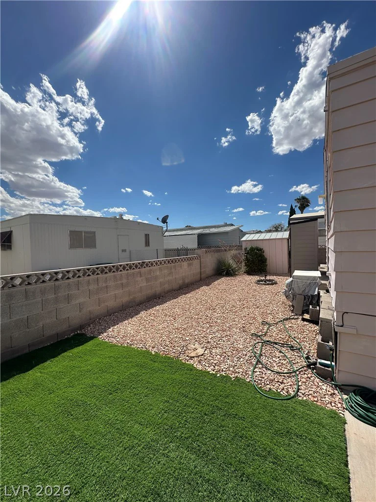 5073 Ridge, Las Vegas, NV 89103