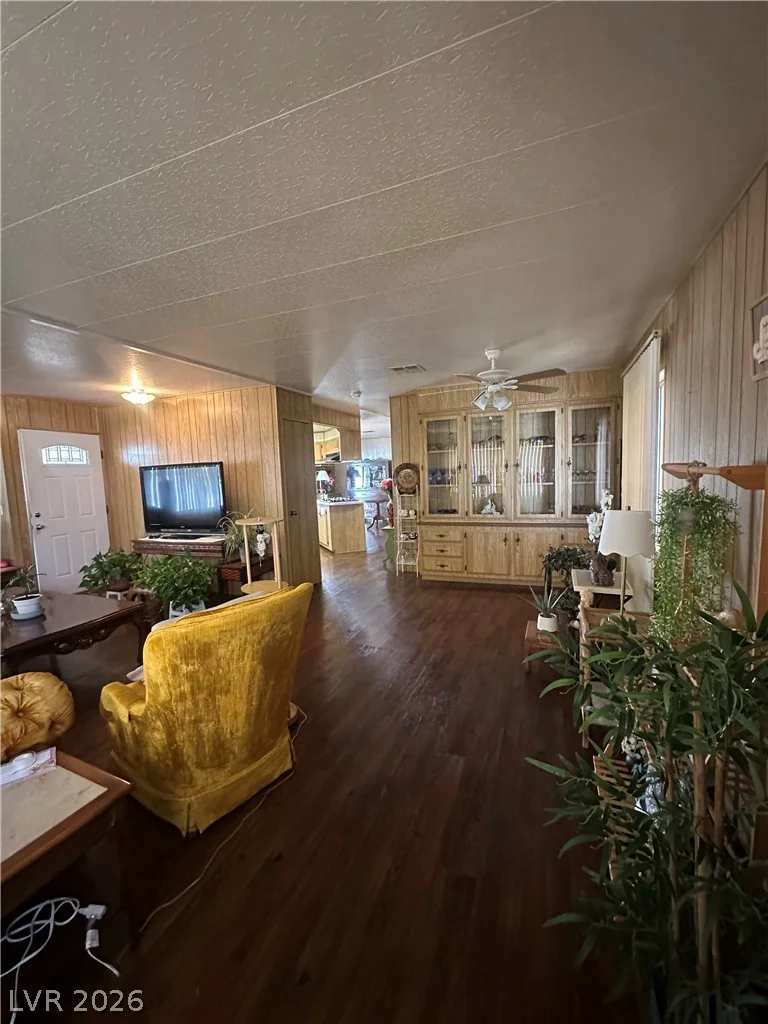 5073 Ridge, Las Vegas, NV 89103