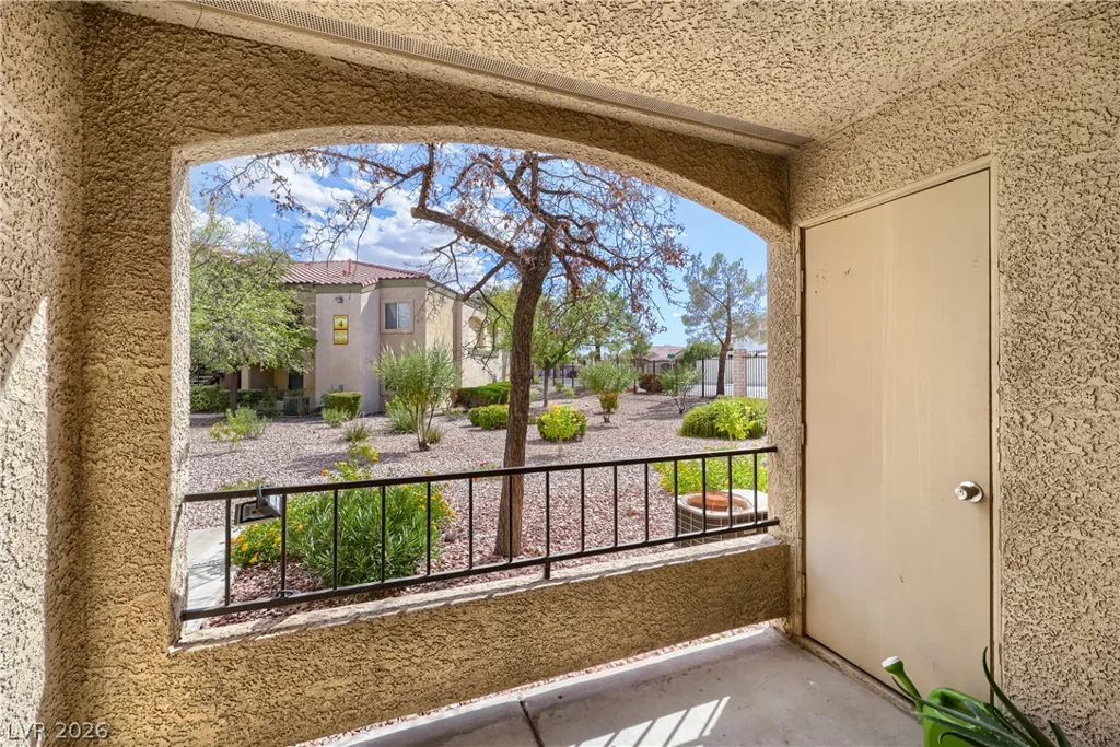 7885 Flamingo, Las Vegas, NV 89147