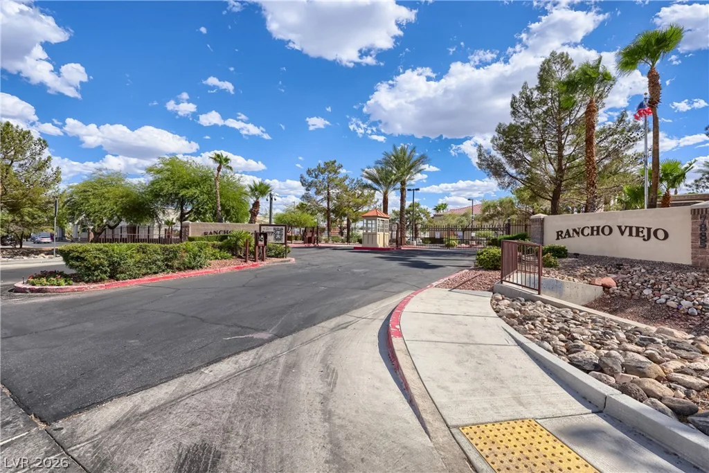 7885 Flamingo, Las Vegas, NV 89147