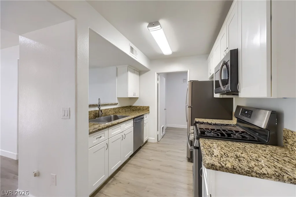 7885 Flamingo, Las Vegas, NV 89147