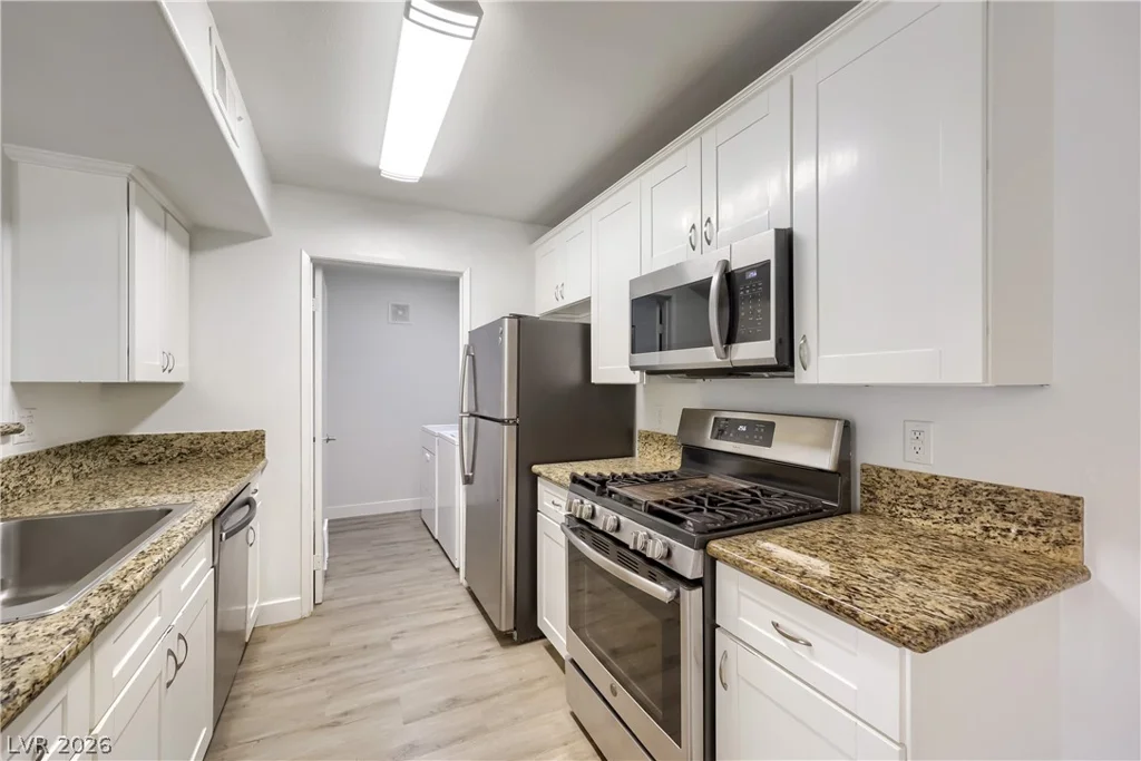 7885 Flamingo, Las Vegas, NV 89147