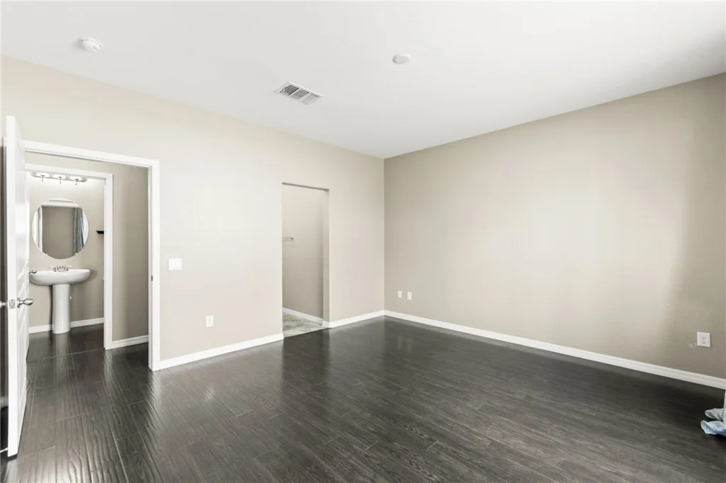 11048 Prairie Grove, Las Vegas, NV 89179
