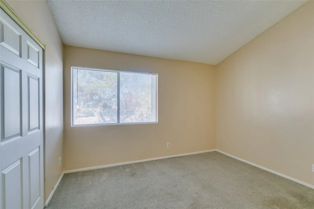 940 Sloan, Las Vegas, NV 89110