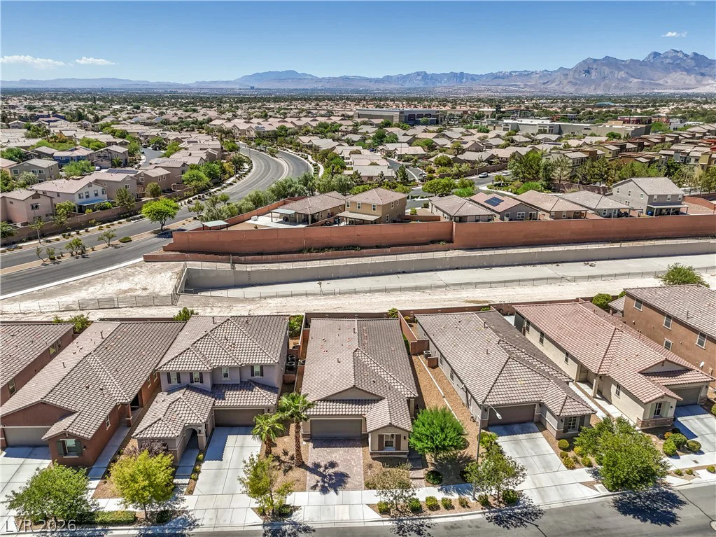 6221 Silver Bank, North Las Vegas, NV 89031
