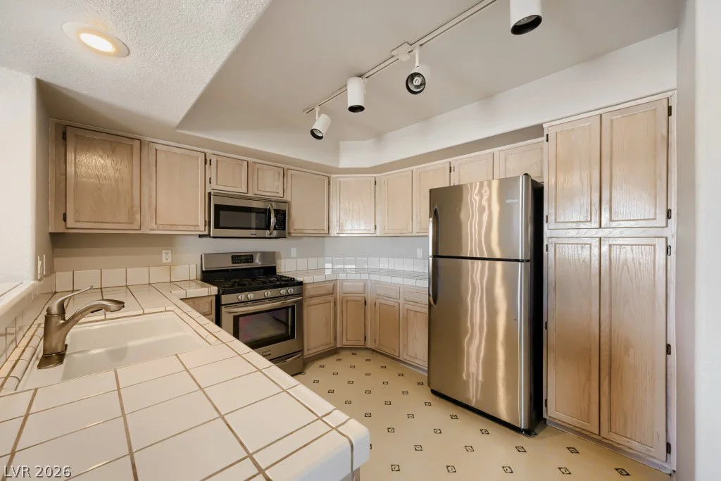 7950 Flamingo, Las Vegas, NV 89147