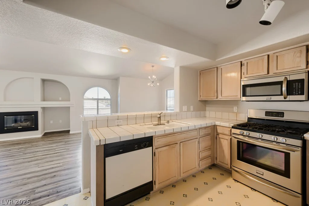 7950 Flamingo, Las Vegas, NV 89147
