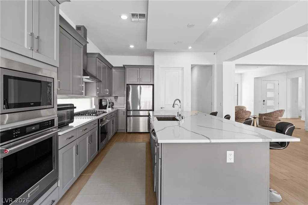 153 Mirage View, Henderson, NV 89011