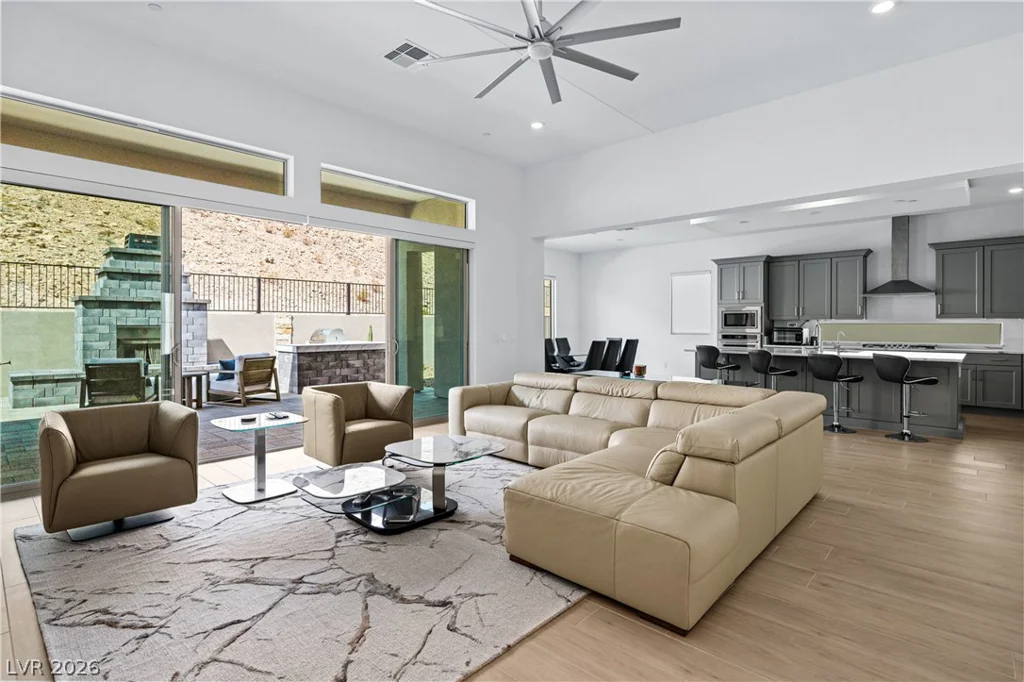 153 Mirage View, Henderson, NV 89011
