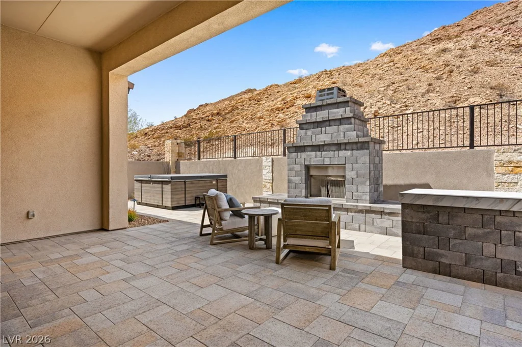 153 Mirage View, Henderson, NV 89011