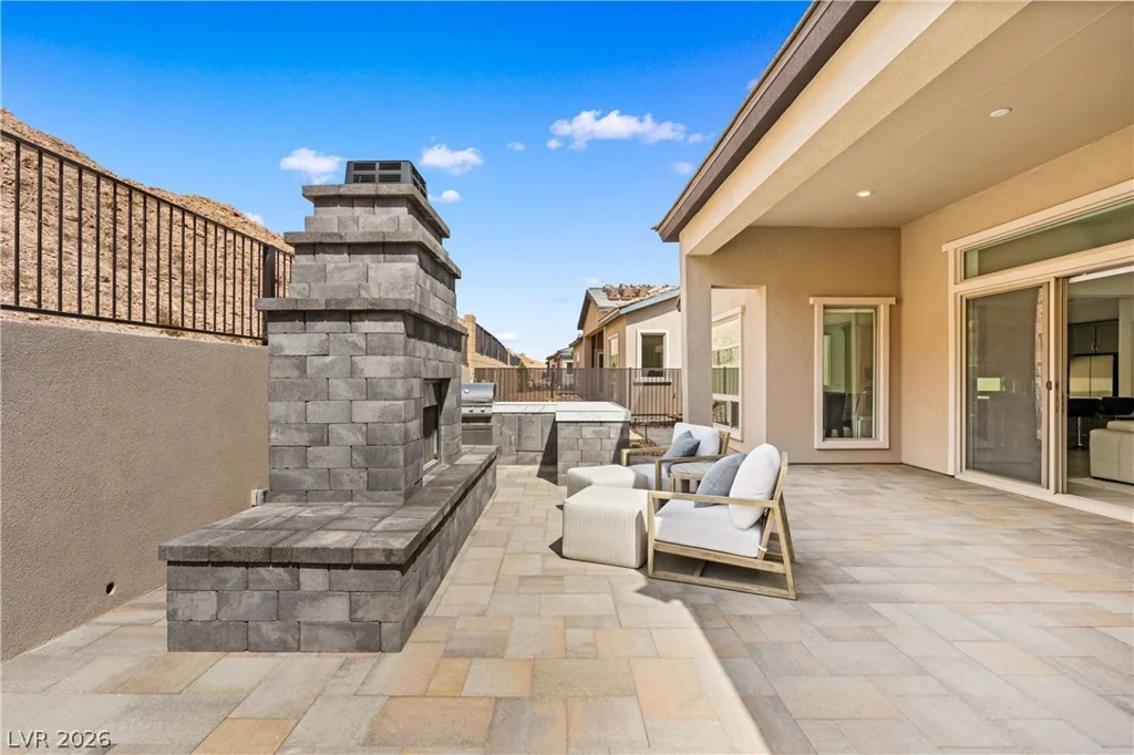 153 Mirage View, Henderson, NV 89011