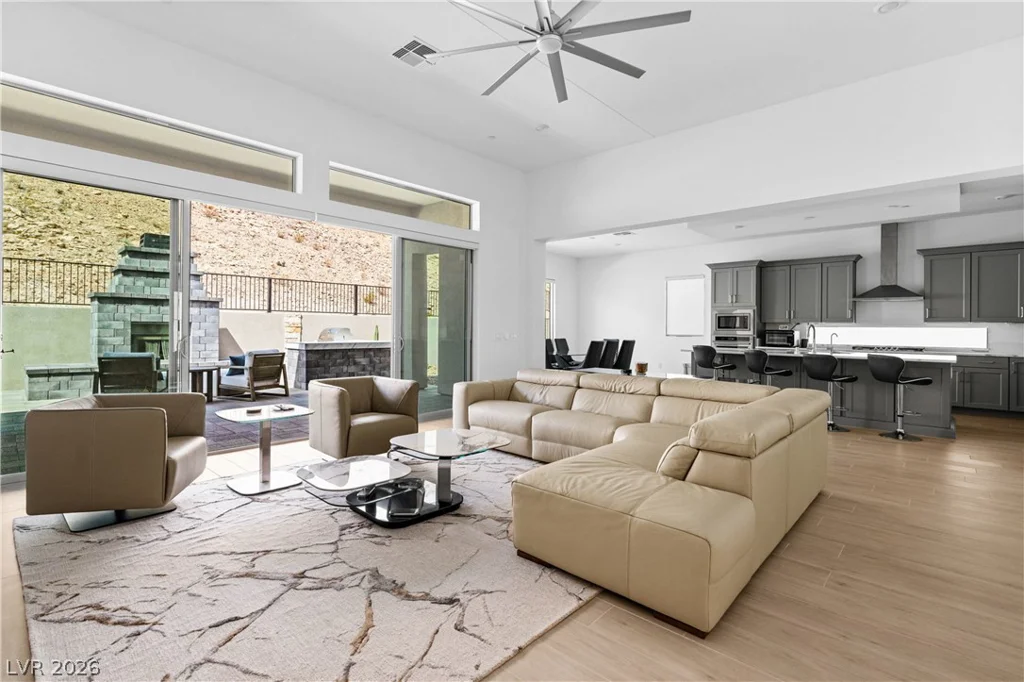 153 Mirage View, Henderson, NV 89011