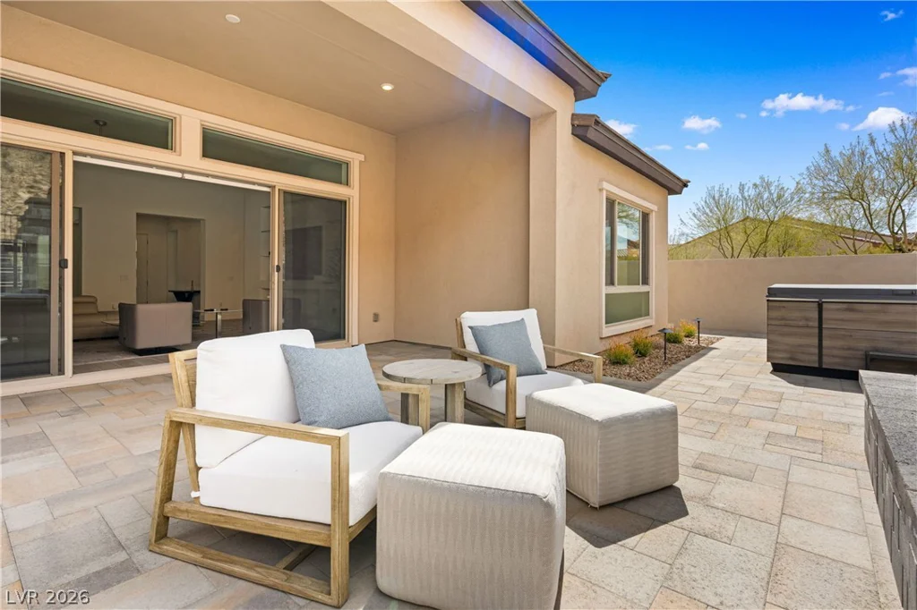 153 Mirage View, Henderson, NV 89011