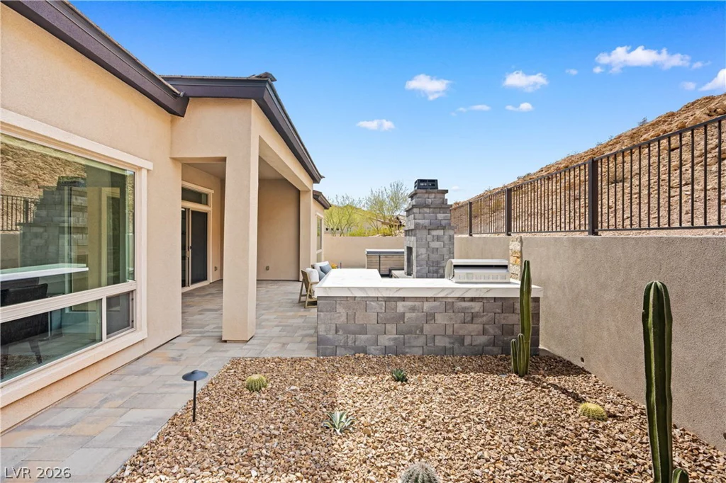 153 Mirage View, Henderson, NV 89011