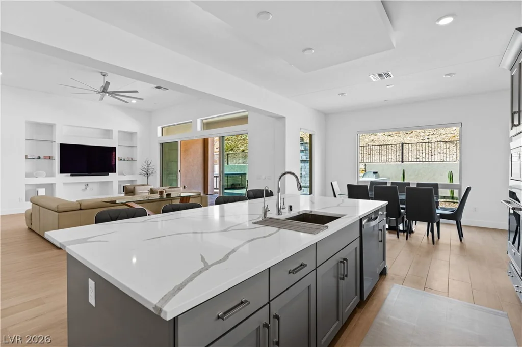 153 Mirage View, Henderson, NV 89011