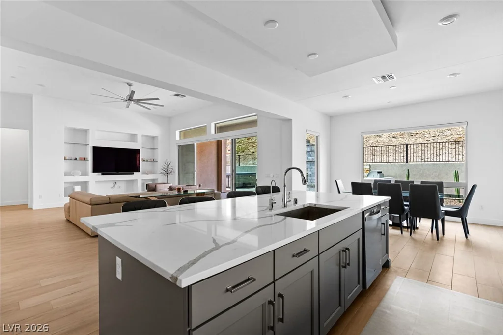 153 Mirage View, Henderson, NV 89011