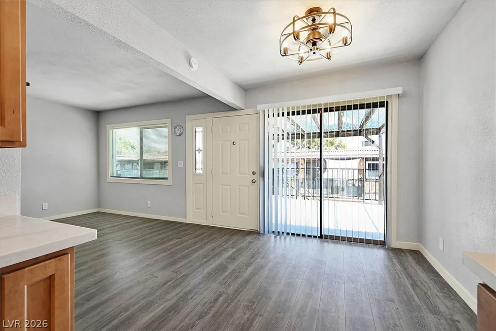 301 Misty Isle, Las Vegas, NV 89107